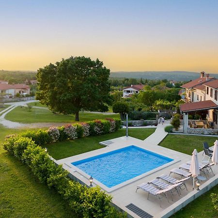 Casa Ivanovac With Pool And Large Front Yard Rasa Exterior photo